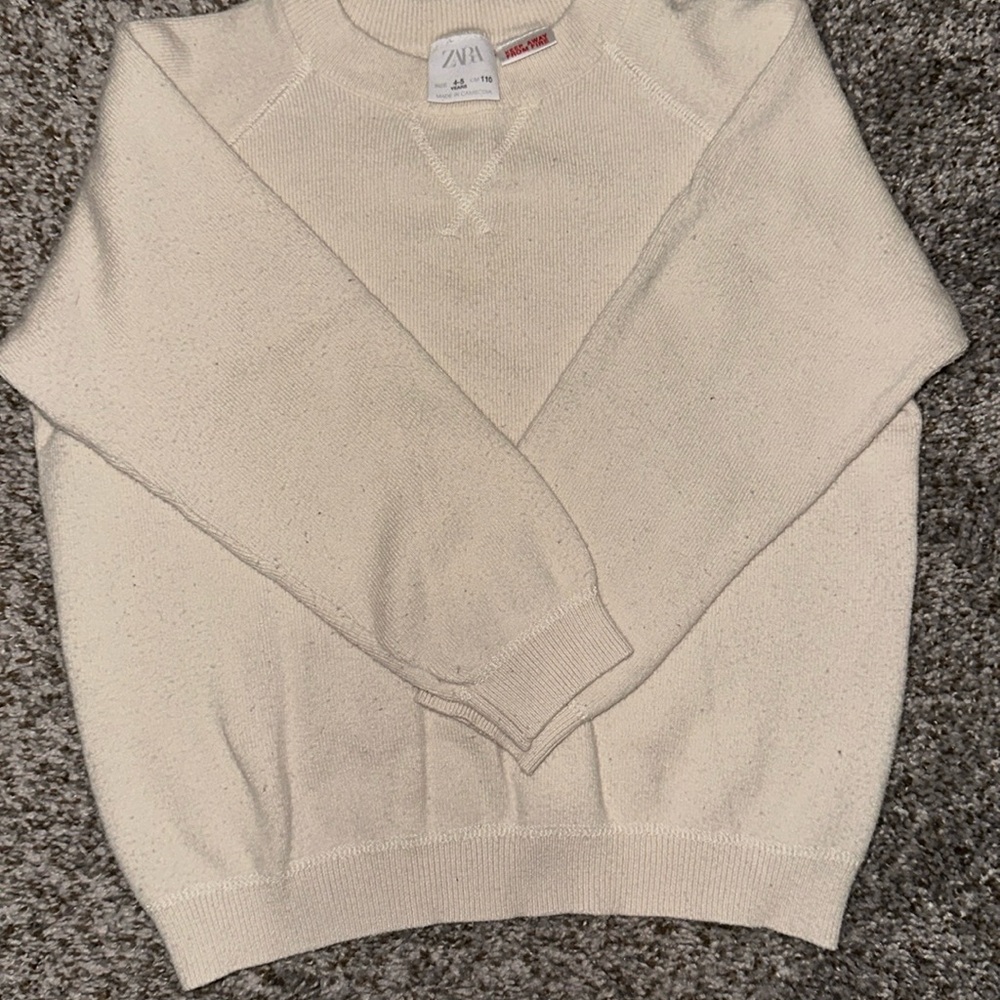 Zara, soft sweater, 4-5